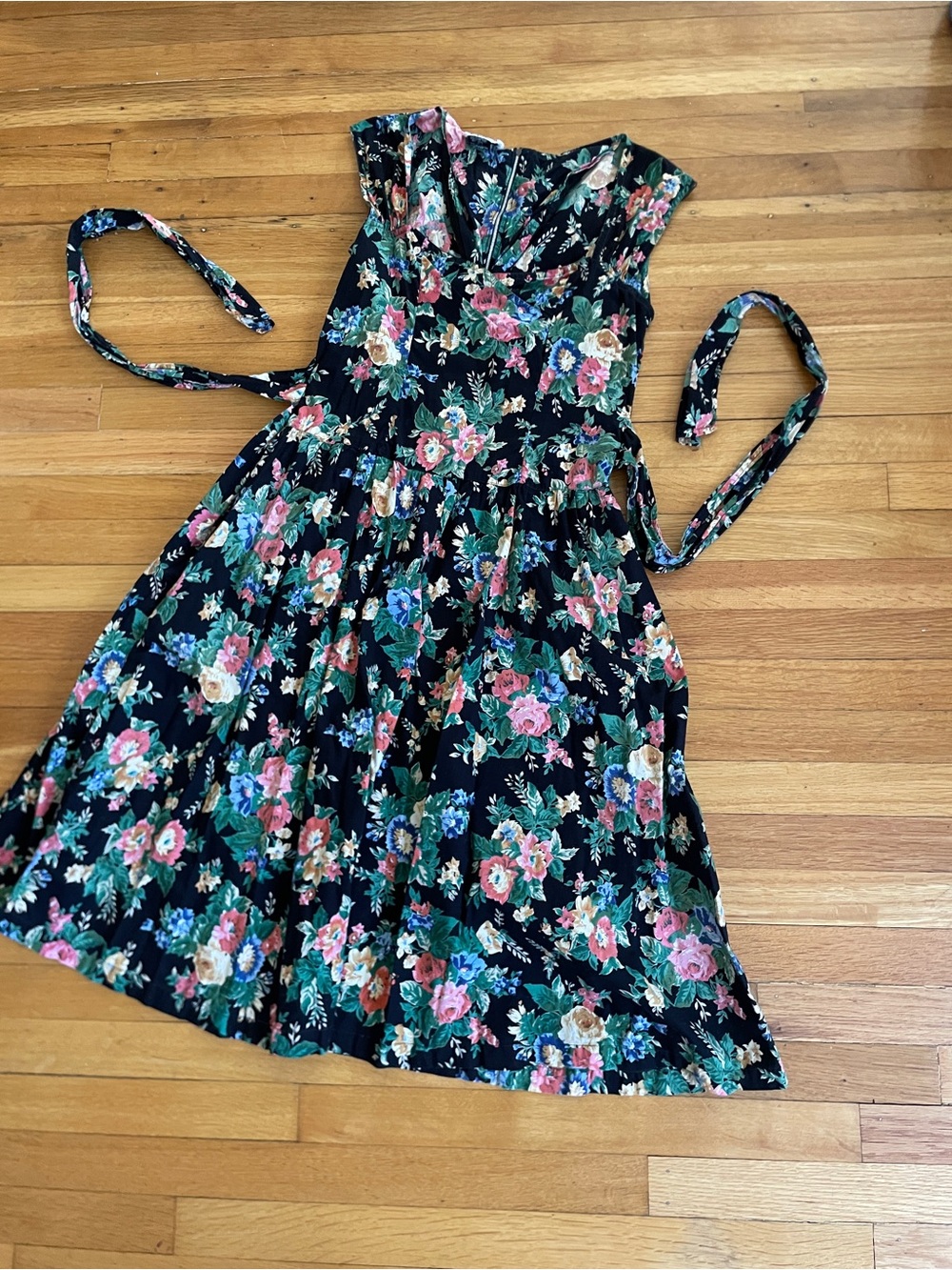 ERIKA brand 80’s-90’s Dress